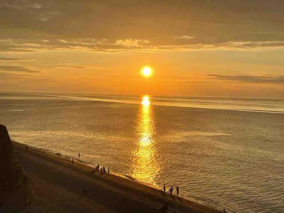 Waterside Lodge, Weybourne, Holt Chalet